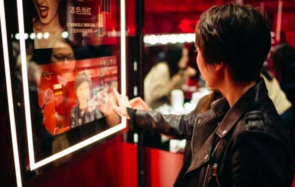 Figure 4 a consumer interacts with "magic mirror" 